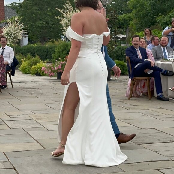 Jane Hill- Huntleigh Wedding Dress Size 13 - Picture 5 of 13